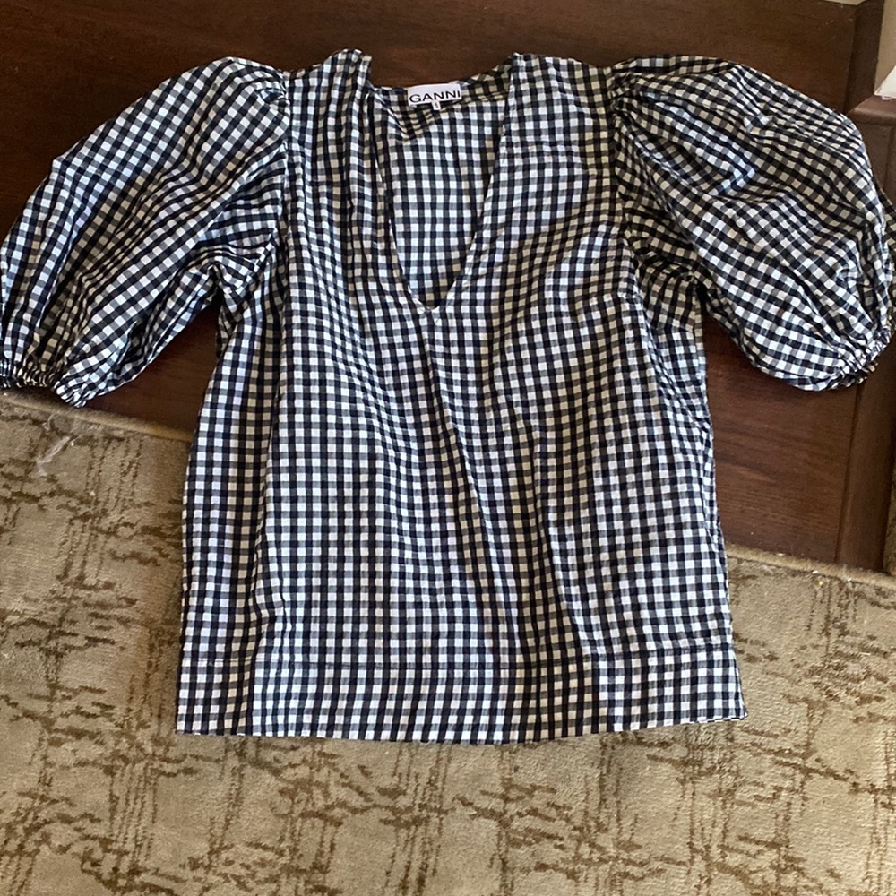 Ganni puff sleeve blouse!!!